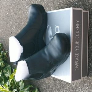 Dansco Frankie Oiled Black Boot